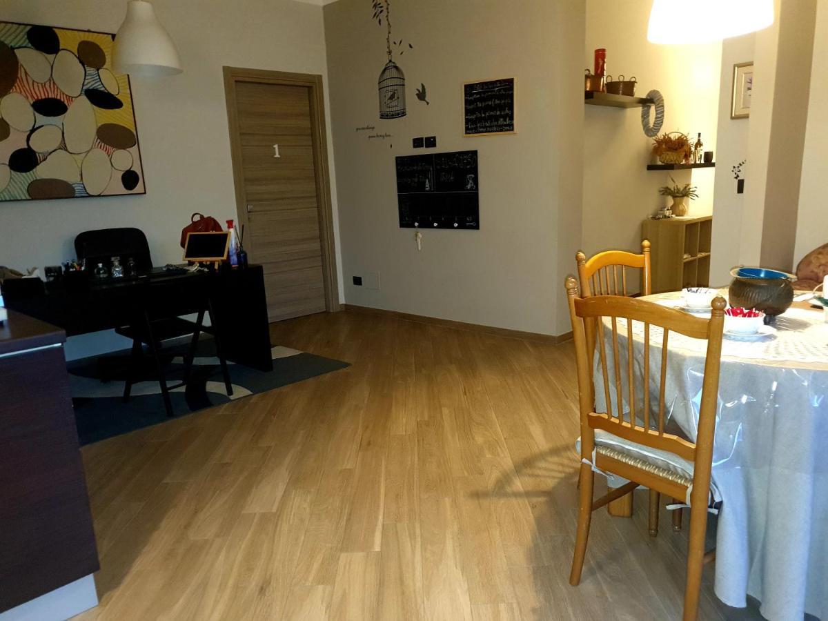 Montesarchio B&B Tre Passi Dalla Torre מראה חיצוני תמונה