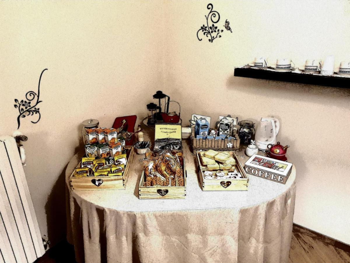 Montesarchio B&B Tre Passi Dalla Torre מראה חיצוני תמונה