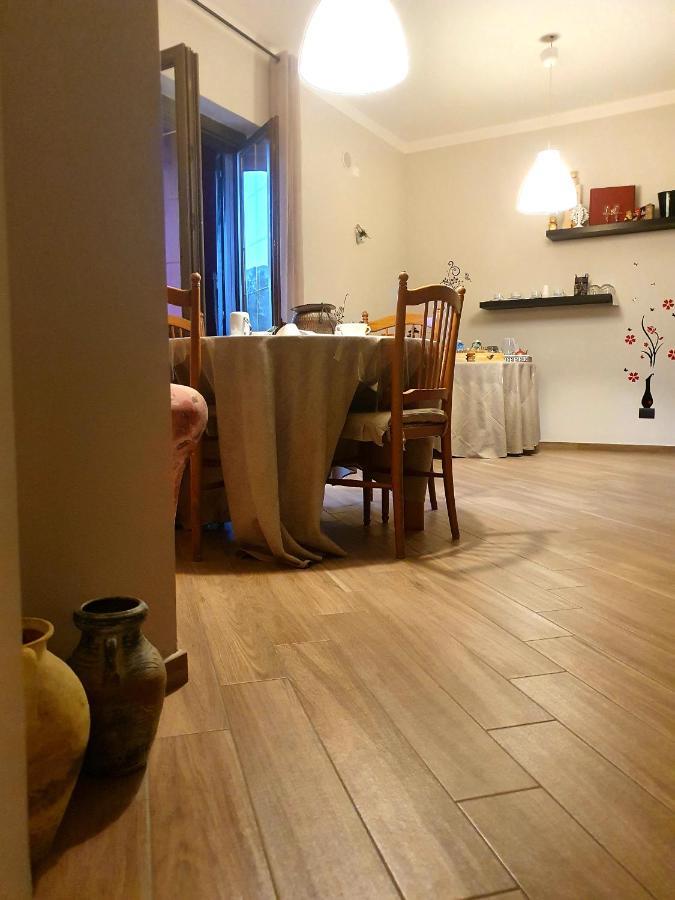 Montesarchio B&B Tre Passi Dalla Torre מראה חיצוני תמונה