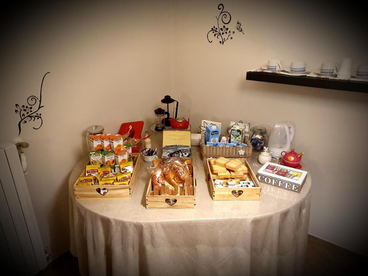 Montesarchio B&B Tre Passi Dalla Torre מראה חיצוני תמונה