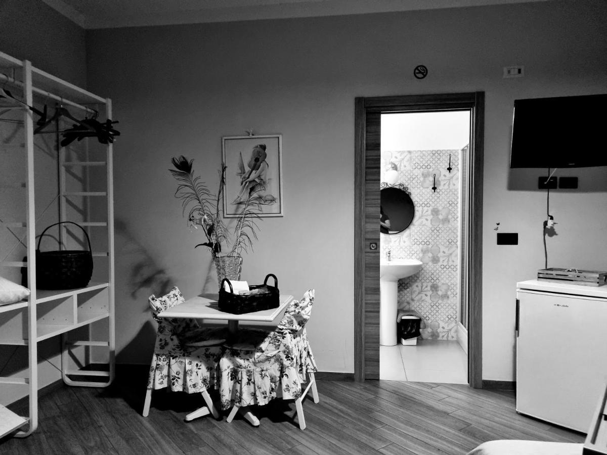 Montesarchio B&B Tre Passi Dalla Torre מראה חיצוני תמונה