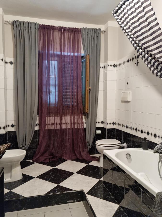 Montesarchio B&B Tre Passi Dalla Torre מראה חיצוני תמונה