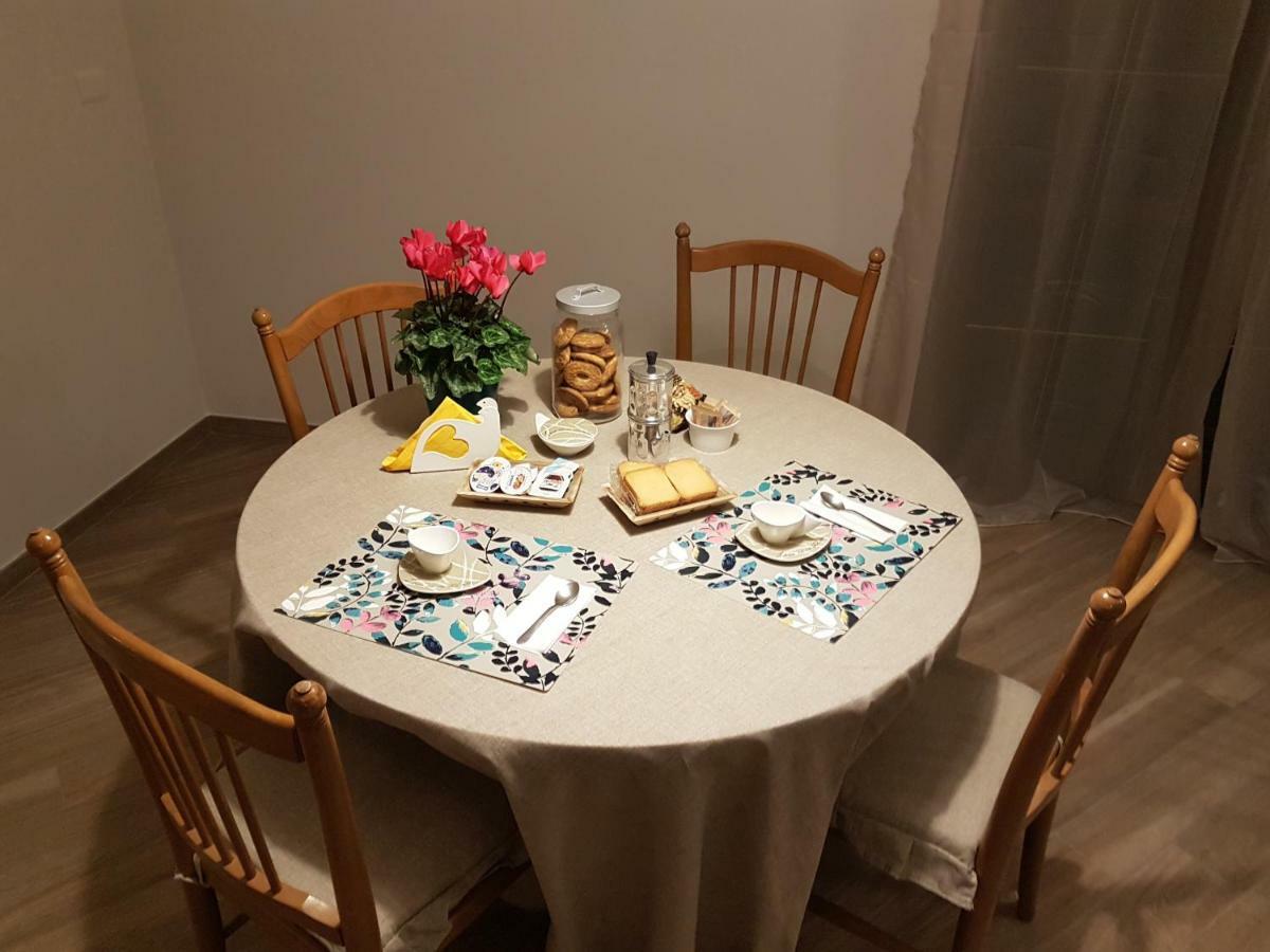 Montesarchio B&B Tre Passi Dalla Torre מראה חיצוני תמונה