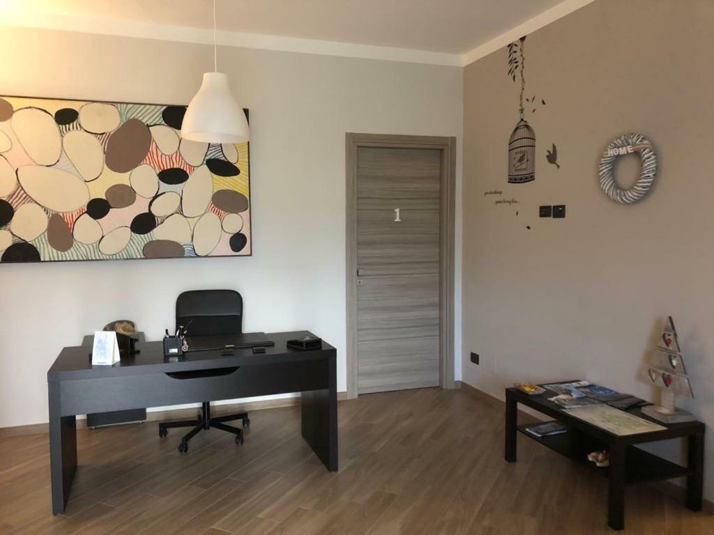 Montesarchio B&B Tre Passi Dalla Torre מראה חיצוני תמונה
