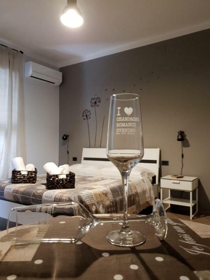 Montesarchio B&B Tre Passi Dalla Torre מראה חיצוני תמונה