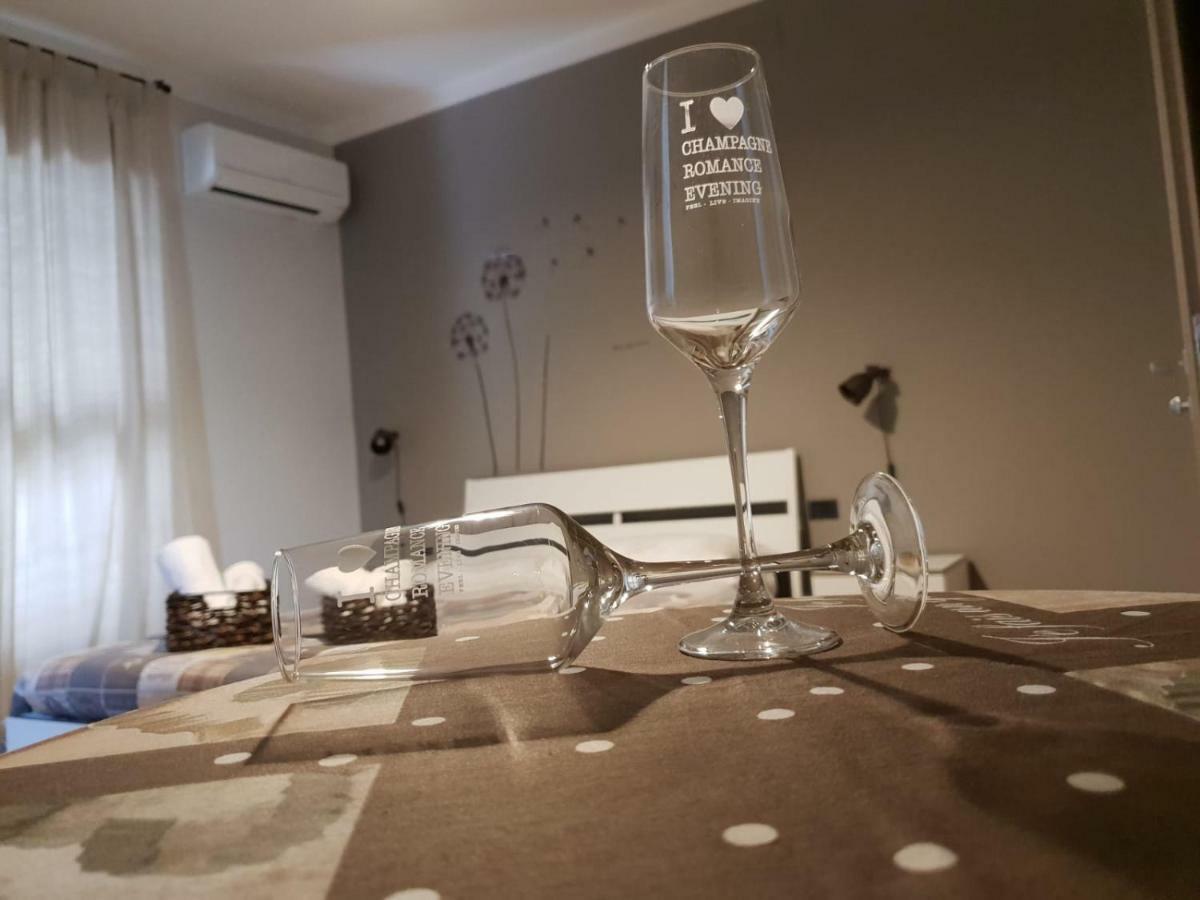 Montesarchio B&B Tre Passi Dalla Torre מראה חיצוני תמונה